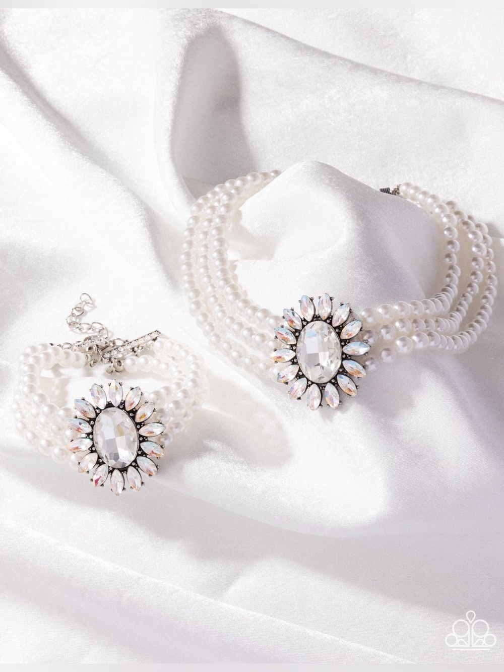NWT Pearls Necklace, Earrings & Bracelet(Last Set) - Picture 8 of 9